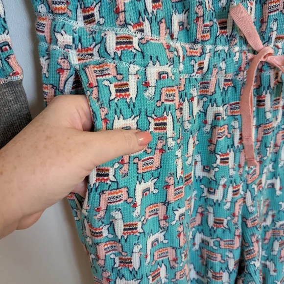 For Lea Lowes - Llama onesie jumpsuit - Picture 4 of 4